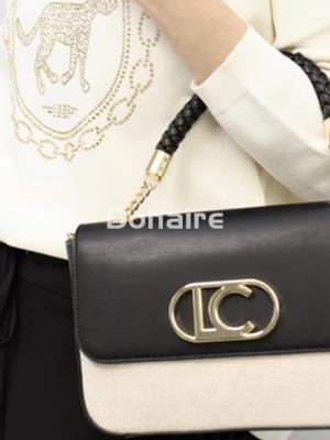 Bolso bandolera bicolor con solapa Lola Casademunt - Imagen 2