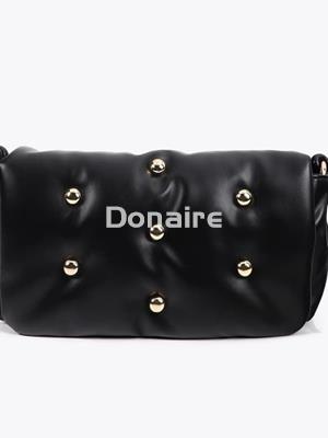 Bolso bandolera tachas doradas Lola Casademunt - Imagen 2