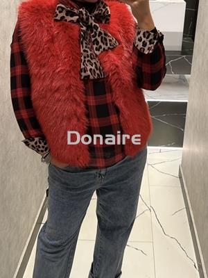 Chaleco pelo y punto rojo Koralline - Imagen 2