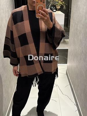 Chaqueta tipo poncho cuadros y flecos Lolita - Imagen 1