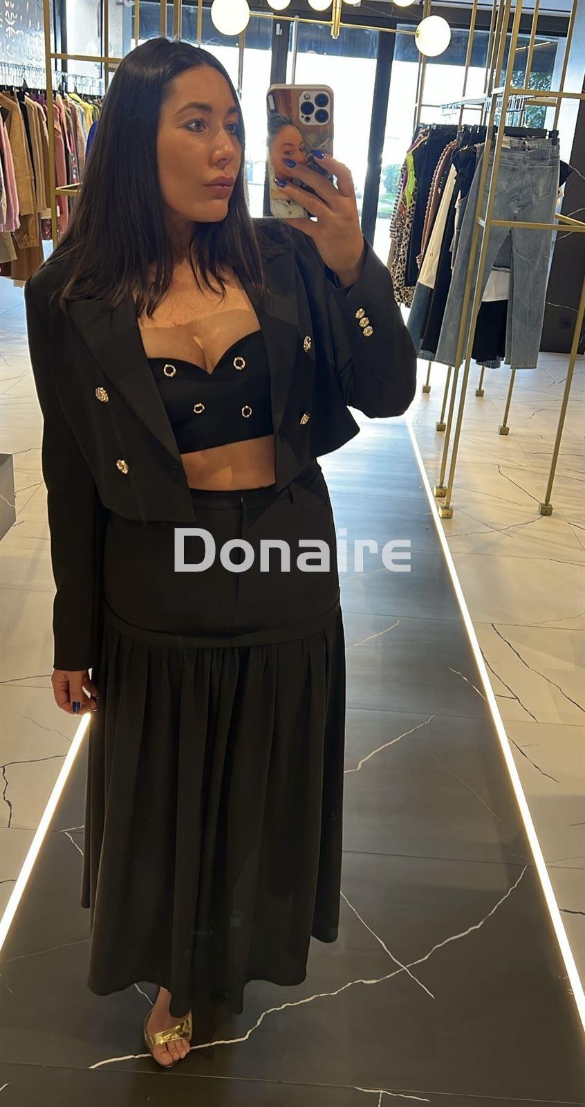 Crop top negro arandelas doradas Koralline - Imagen 3